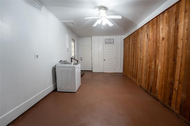 Building Photo - 1620 E King St