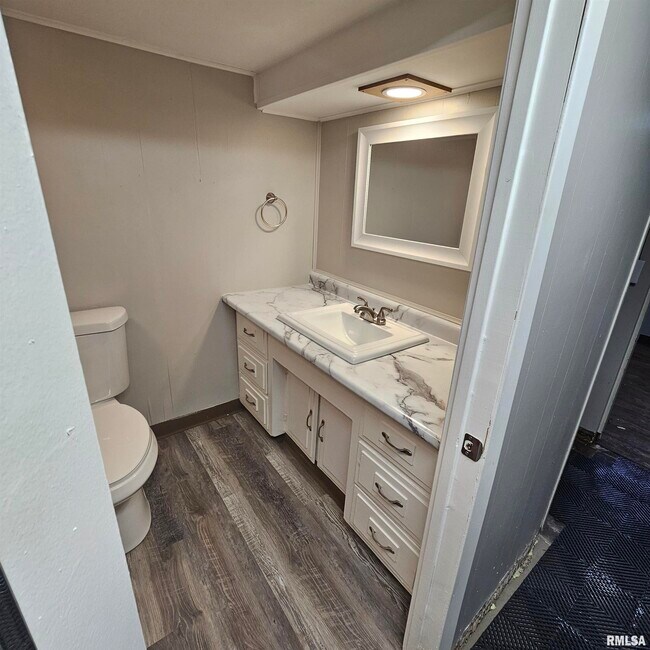 Building Photo - 909 St Julian St