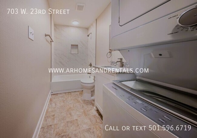 Building Photo - 703 W 23rd St