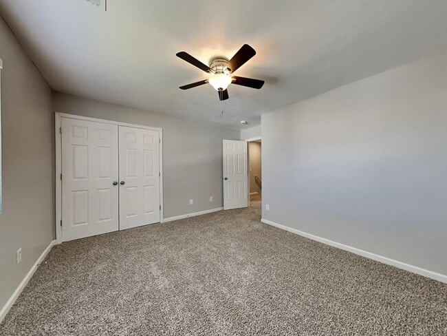 Building Photo - 802 Brantford Dr