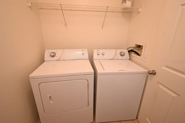 Building Photo - 36009 Deer Creek Dr