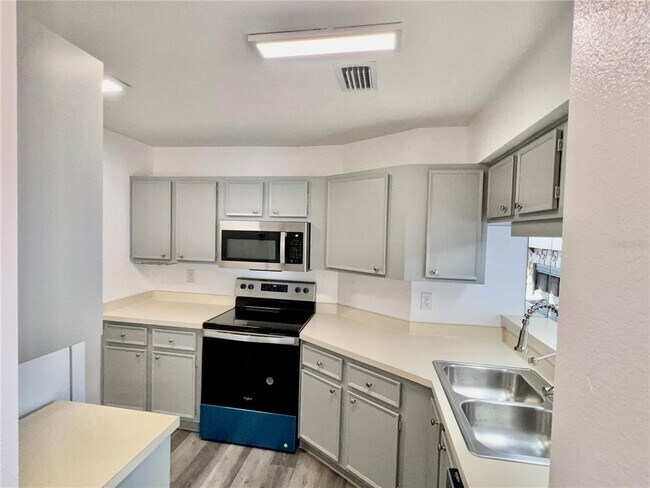 Building Photo - 4025 Angel Oak Ct