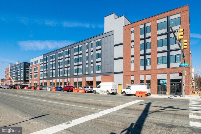 Building Photo - 2201 Washington Ave