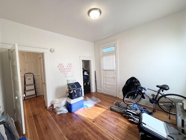 Building Photo - 145 W 200 S St