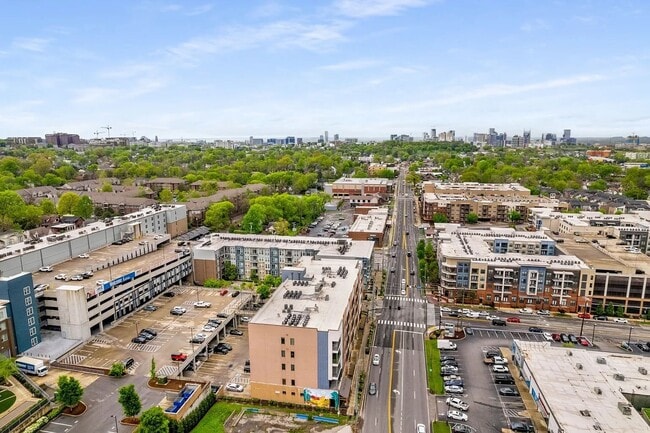 Building Photo - 2407 8th Ave S