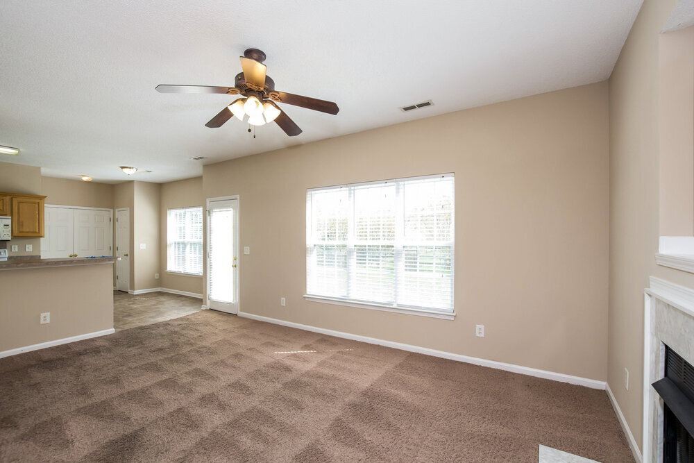 Building Photo - 326 McGinn Grove Dr