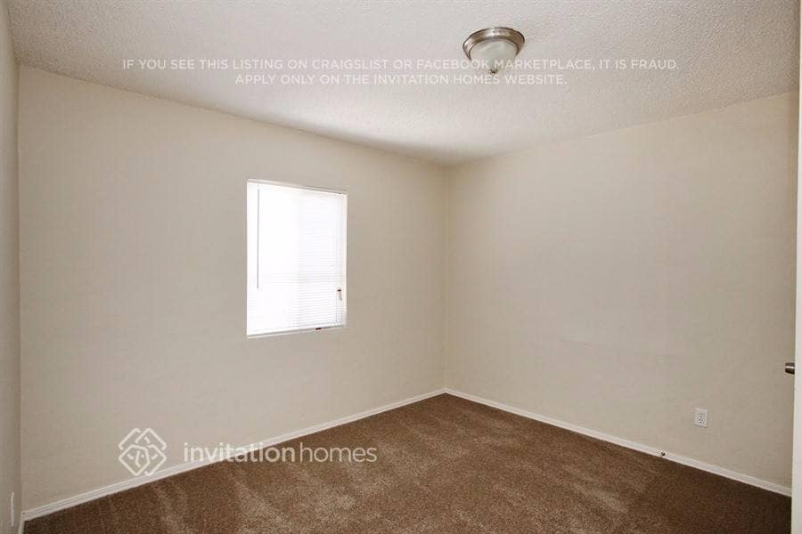 Building Photo - 311 E Cummings Ln