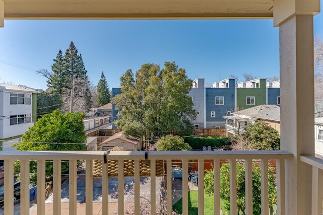 Building Photo - 510 15th St