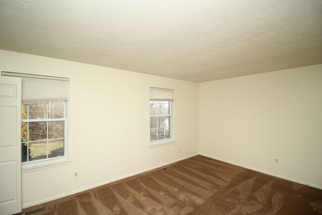 Building Photo - Very Nice Nottingham 3bd/2.5ba Townhouse w/ CAC & W/D--Available 8/14