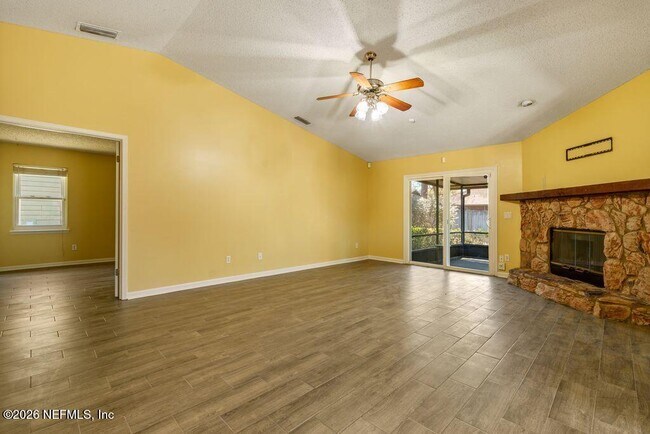 Building Photo - 8066 Le Havre Dr N