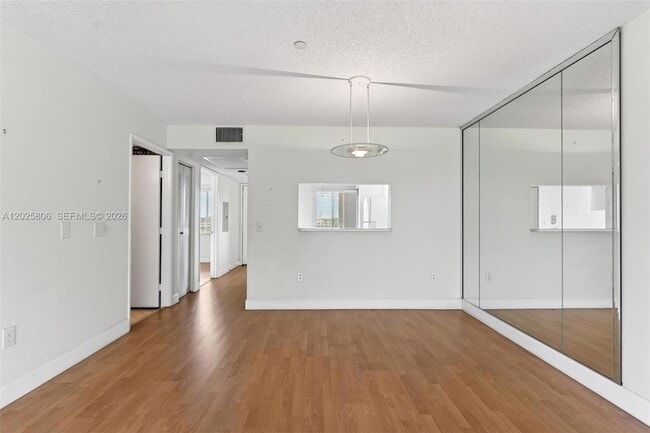 Building Photo - 1650 SW 124th Terrace