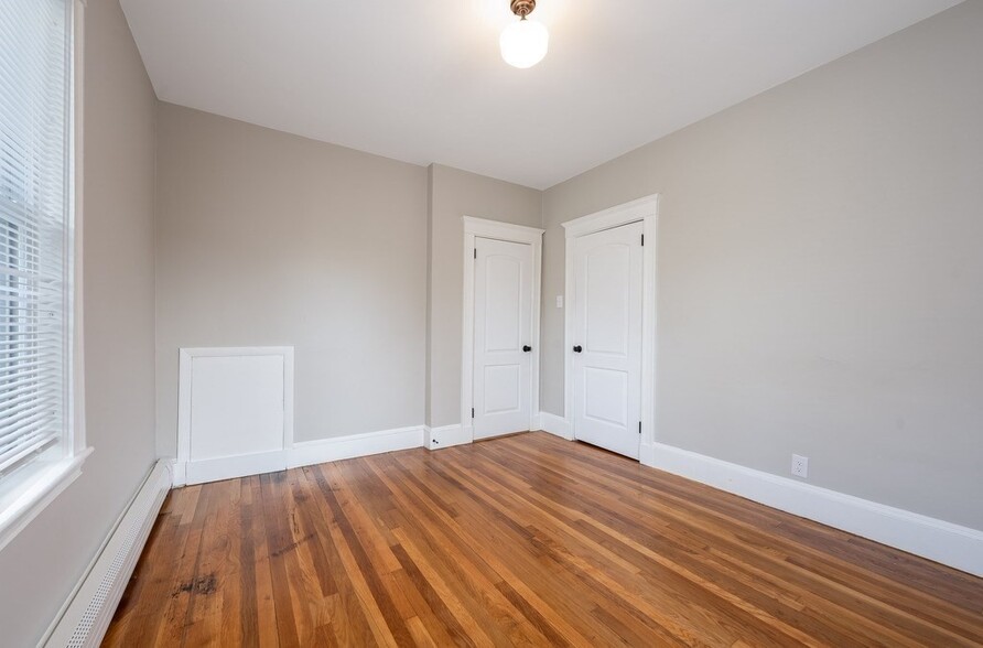 Primary Photo - 48 Belden St