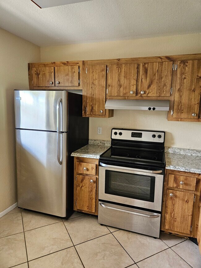 Building Photo - 7113 Golf Colony Ct