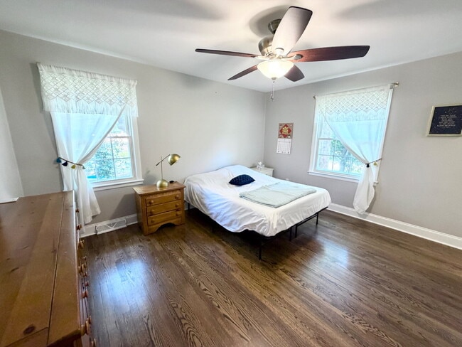 Building Photo - Beautifully Updated 3 Bedroom, 2 Bath Home in Clemson