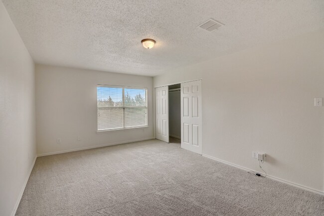Building Photo - 6410 Birkdale Ln