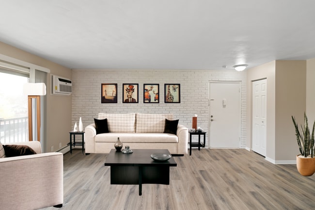Interior Photo - Cherry Grove