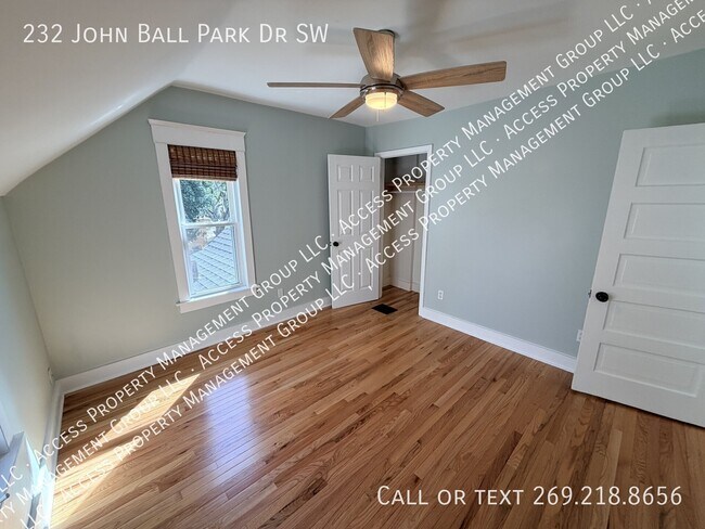 Building Photo - 232 John Ball Park Dr SW