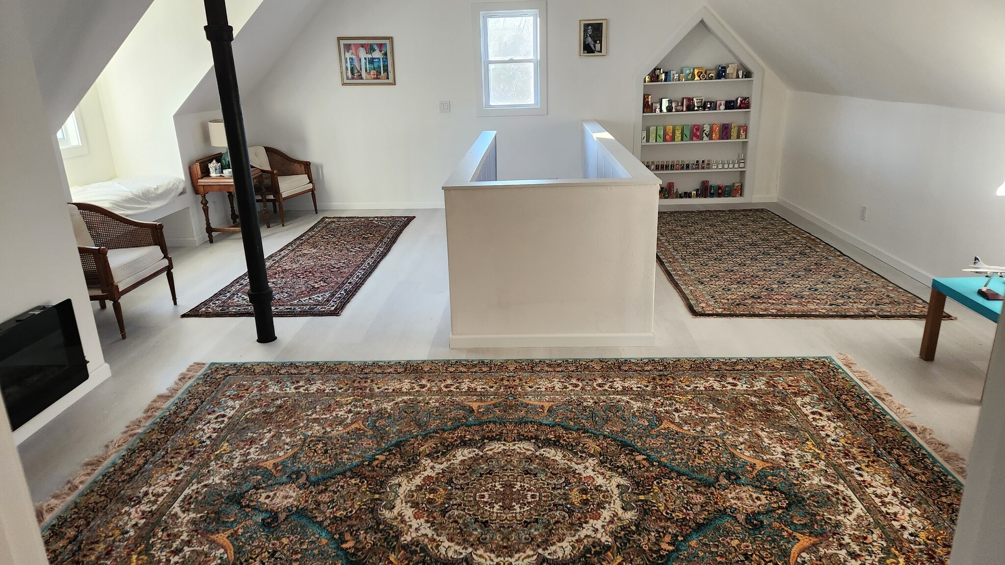 Building Photo - 8 E College St