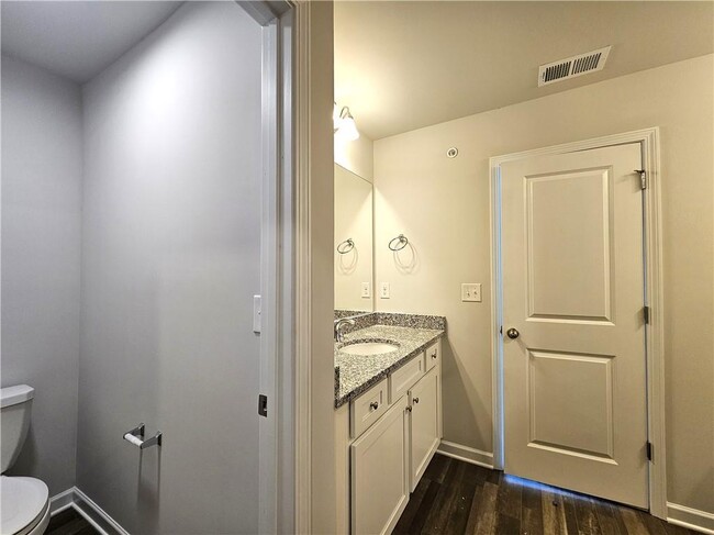 Building Photo - 338 Lanier Cir