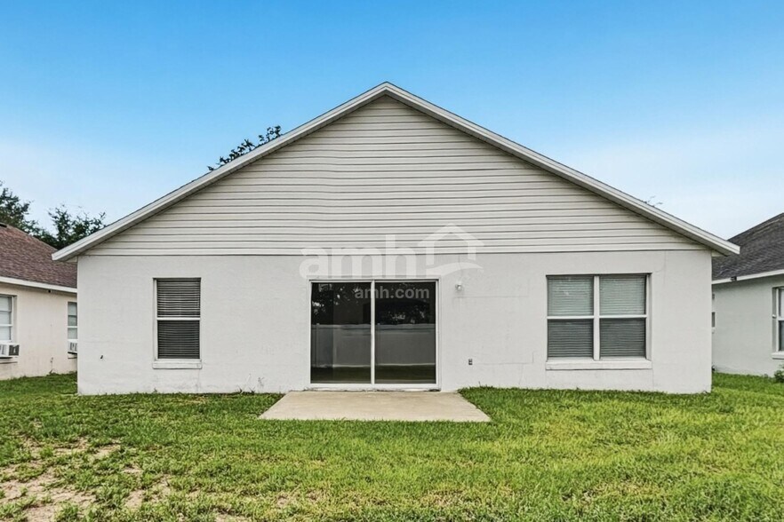 Building Photo - 950 Woodsong Way