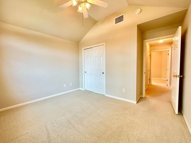 Building Photo - 1501 Santolina Ct