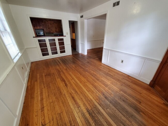 Building Photo - 277 Woodland Dr