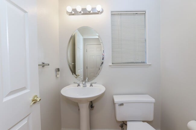 Building Photo - 3 Bed / 2.5 bath, three-level townhome with a bonus home office/den + EV charger in garage. YouTu...