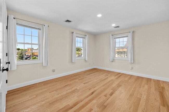 Building Photo - 57 Dedham Ave
