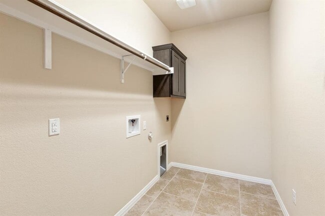 Building Photo - 114 Darst Ln