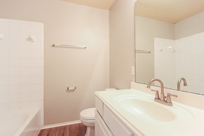 Building Photo - 12123 Carriage Oak Cir