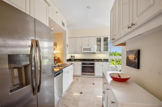 Building Photo - 701 Crandon Blvd