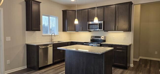 Building Photo - 3374 Buckeye Trl