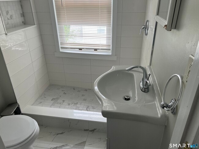 Building Photo - 104 Palmer Ave