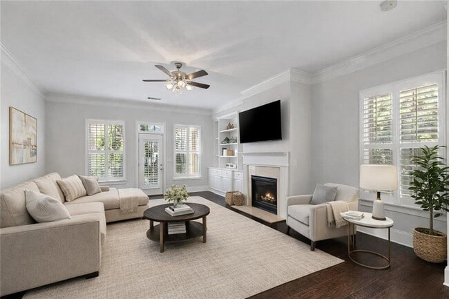 Building Photo - 2836 Broughton Ln SE