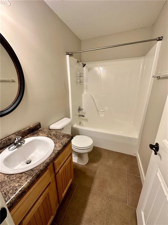 Building Photo - 2209 Ellington Dr