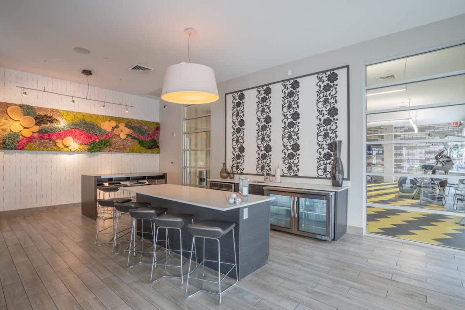 Building Photo - 295 E Roosevelt St