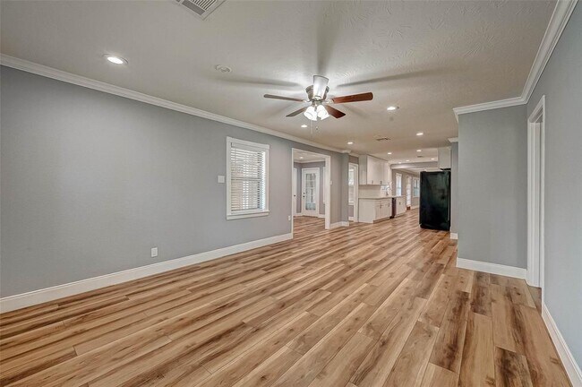 Building Photo - 4038 Cheena Dr