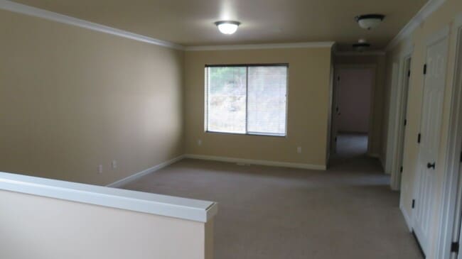 Building Photo - 1577 Burnside Pl