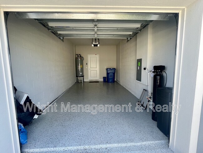 Building Photo - 31332 Amberview Bnd