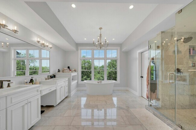Building Photo - 976 Scioto Dr