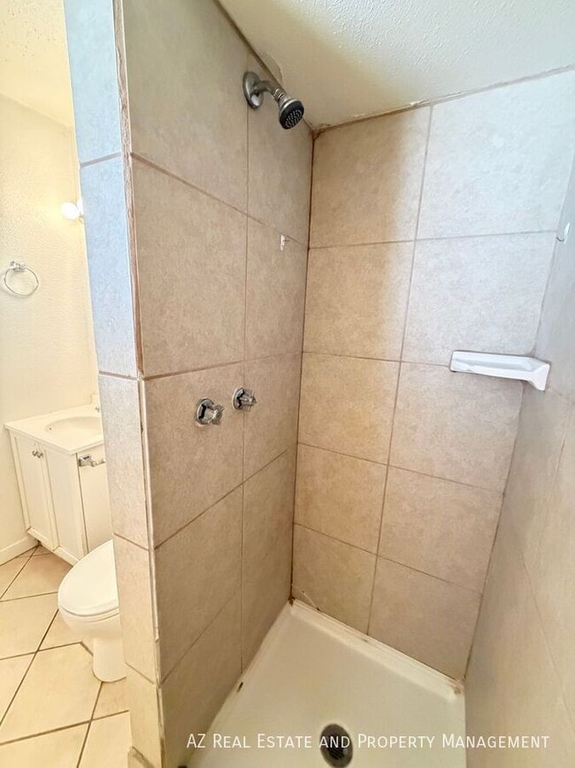 Building Photo - 4412 N 50th Ave