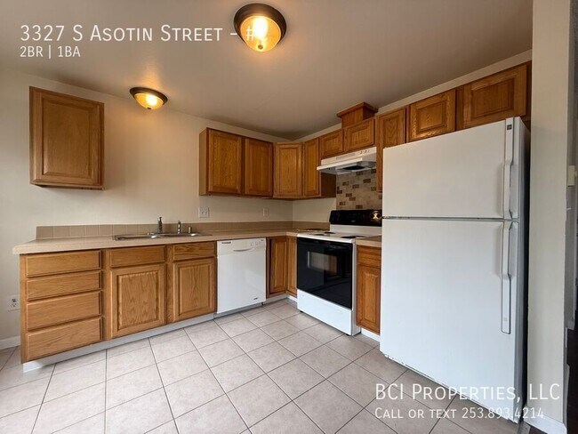 Building Photo - 3327 S Asotin St