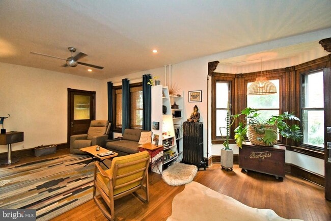 Building Photo - 365 2nd Ave