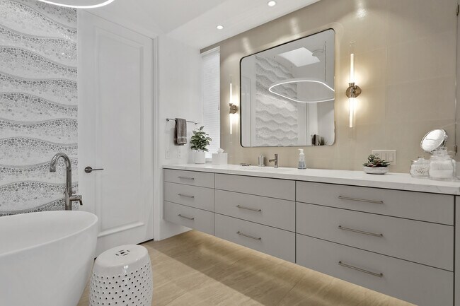 Building Photo - 80335 Merion