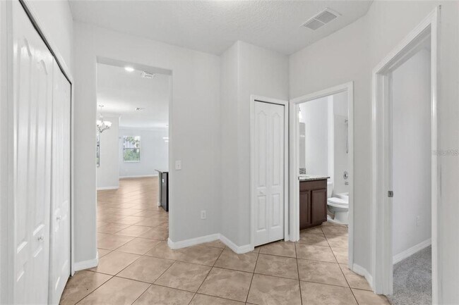 Building Photo - 1119 Ballard Green Pl