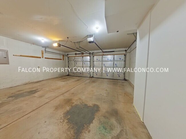 Building Photo - 133 Dolomite Dr
