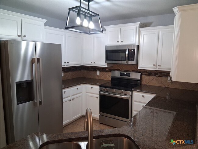 Building Photo - 9610 Taylor Renee Dr