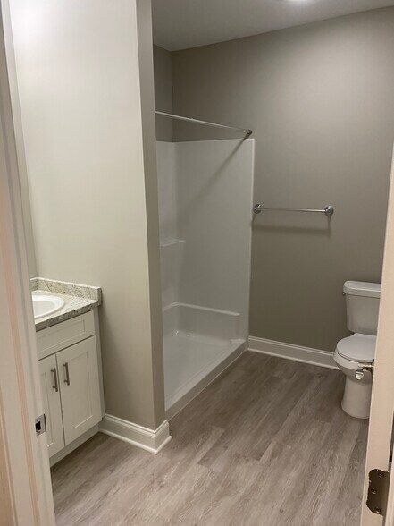 Building Photo - Greens on Dodge