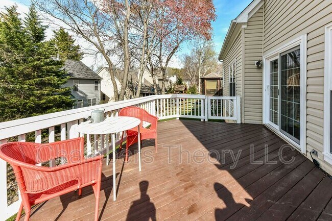 Building Photo - 46814 Snow Hill Way