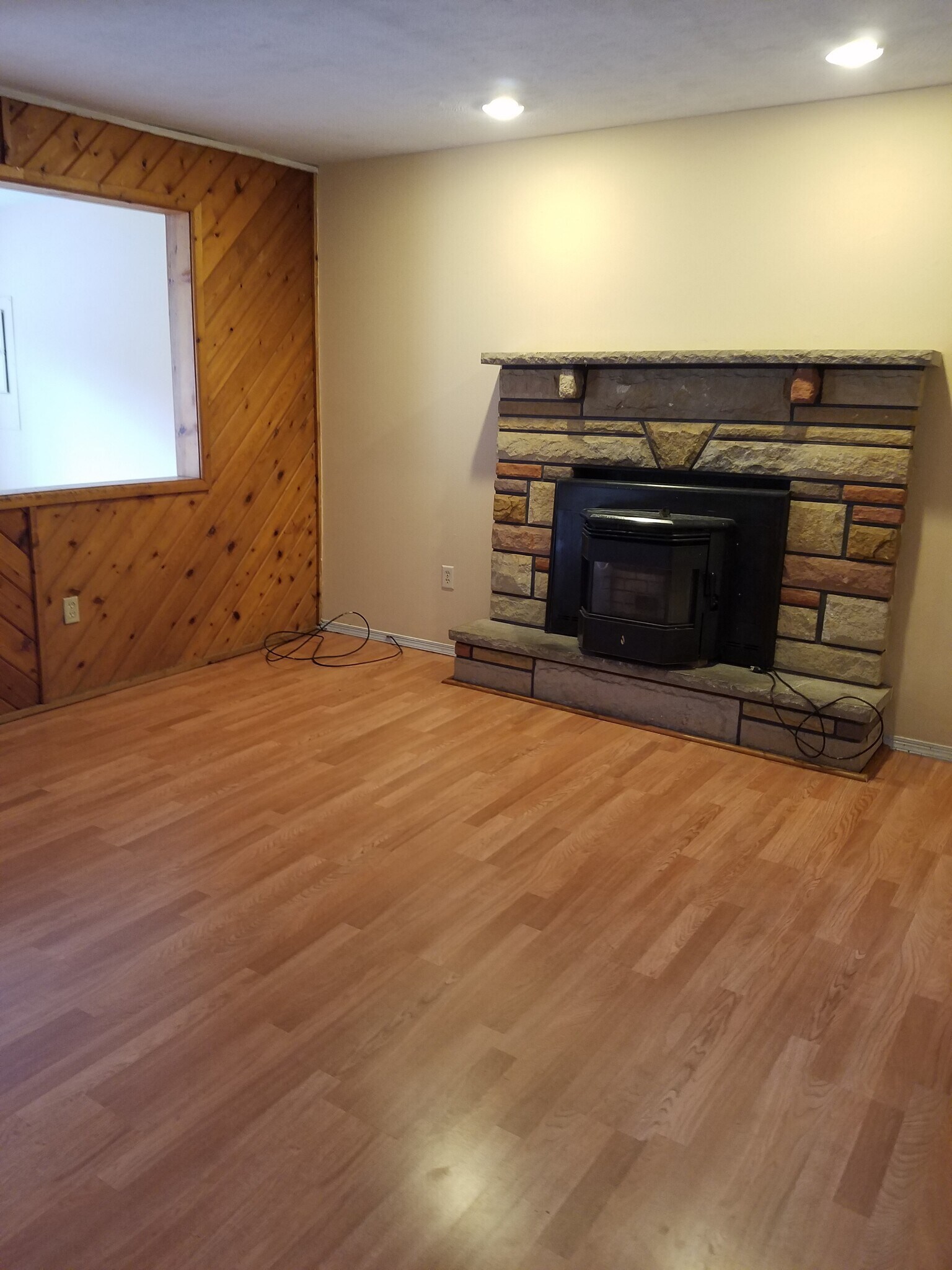 Building Photo - 1546 Black Birch Way